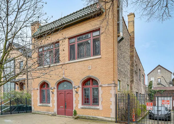 Historic 1930s Retreat! Walk To Wicker Park