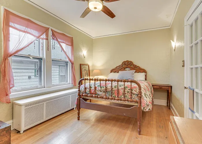 Hébergement de vacances Historic 1930s Retreat! Walk To Wicker Park Chicago