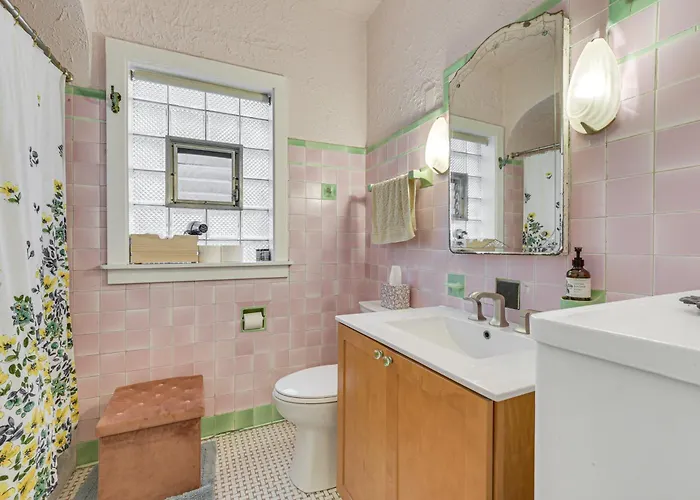 Historic 1930s Retreat! Walk To Wicker Park Hébergement de vacances